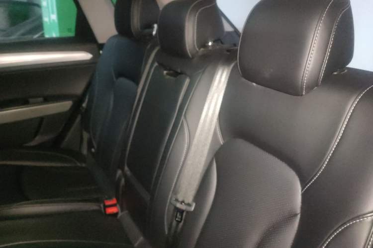 Used Zotye Domy X7 2018 2.0T Automatic Supreme Edition Left Rear Seat