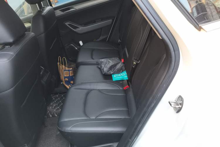 Used Zotye Domy X7 2018 Upward Edition 1.8T DCT Glory Version Left Rear Seat