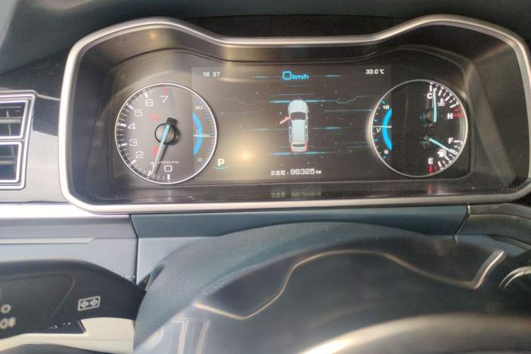 Used Zotye Domy X7 2018 2.0T Automatic Supreme Edition Odometer Close Up