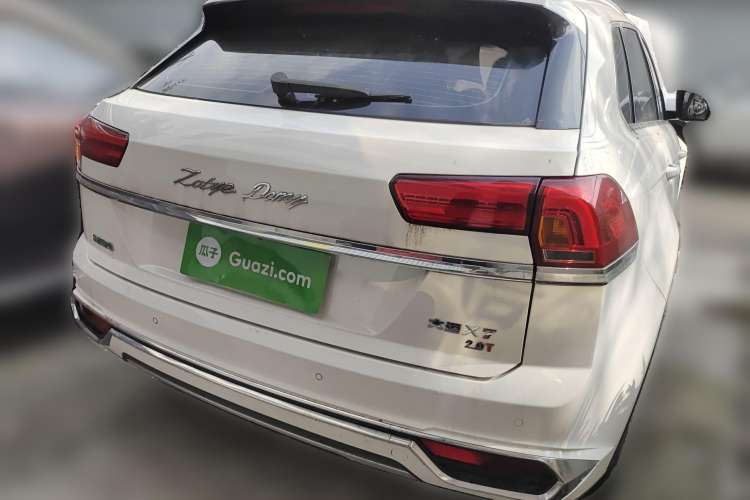 Used Zotye Domy X7 2018 2.0T Automatic Prestige Edition Rear Right 45 Deg