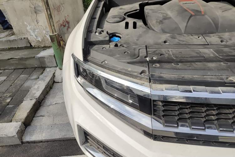 Used Zotye Domy X7 2018 2.0T Automatic Prestige Edition Right Front Headlight