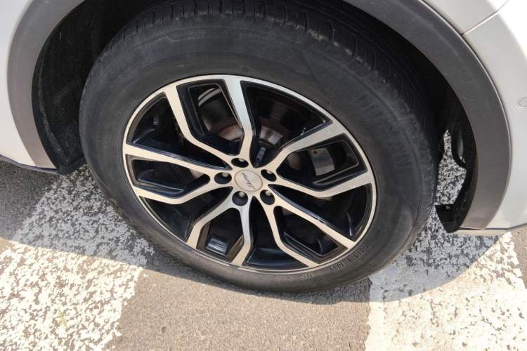 Used Zotye Domy X7 2018 2.0T Automatic Supreme Edition Right Front Wheel Hub