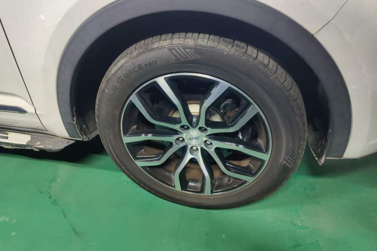 Used Zotye Domy X7 2018 2.0T Automatic Prestige Edition Right Front Wheel Hub