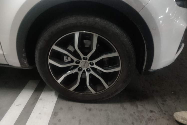Used Zotye Domy X7 2018 2.0T Automatic Supreme Edition Right Front Wheel Hub