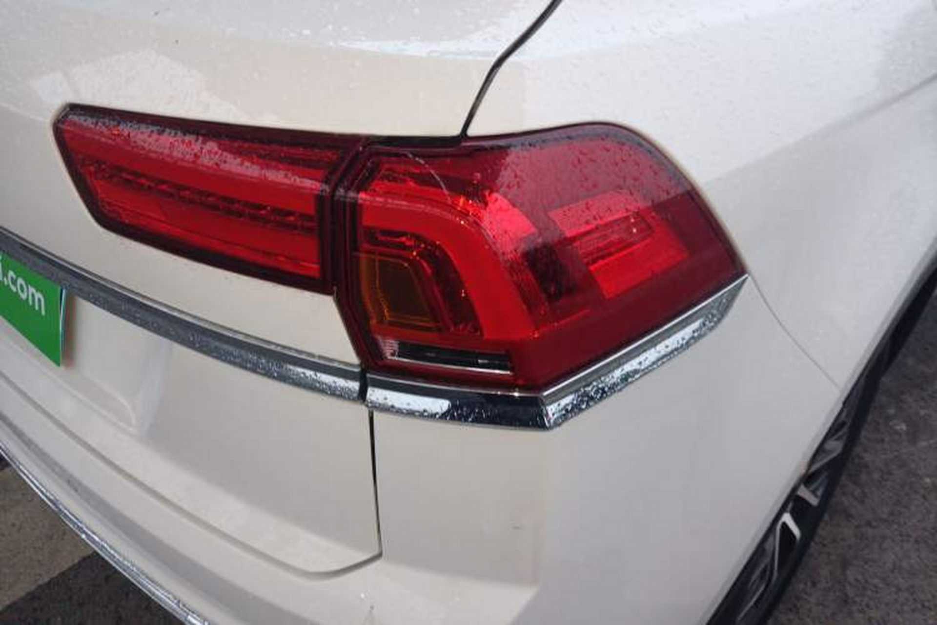 Used Zotye Domy X7 2018 2.0T Automatic Luxury Version Right Rear Taillight