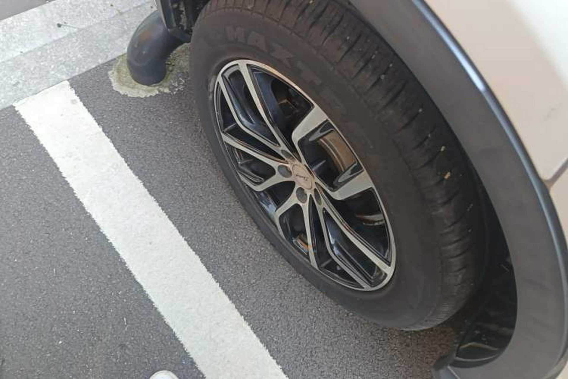 Used Zotye Domy X7 2018 2.0T Automatic Prestige Edition Right Rear Wheel Hub