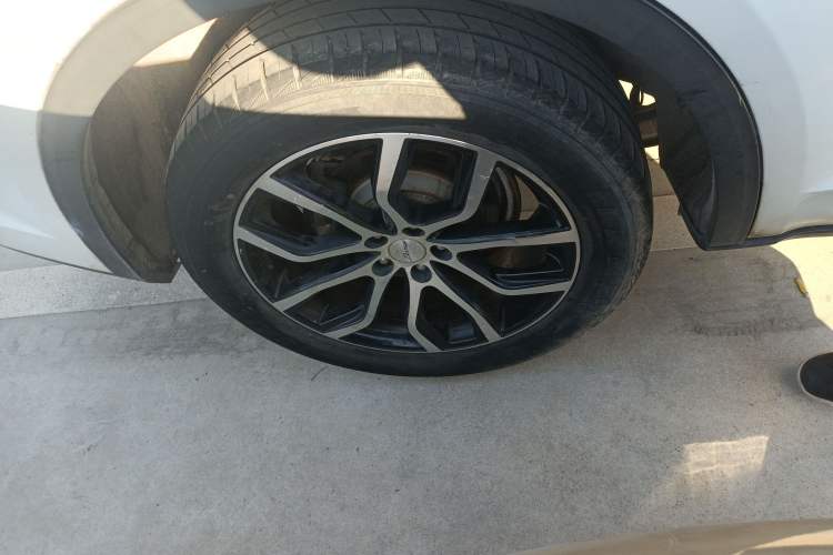 Used Zotye Domy X7 2018 2.0T Automatic Luxury Version Right Rear Wheel Hub
