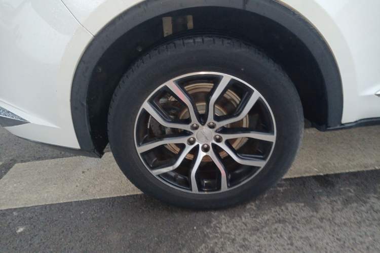 Used Zotye Domy X7 2018 2.0T Automatic Luxury Version Right Rear Wheel Hub