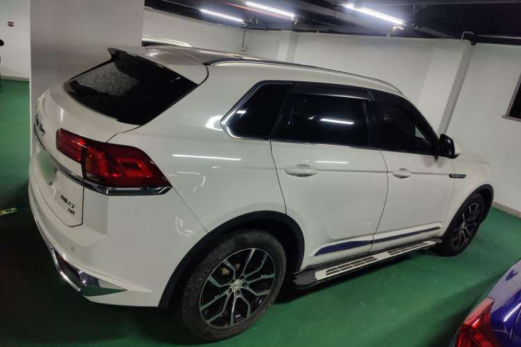 Used Zotye Domy X7 2018 2.0T Automatic Prestige Edition Right Side