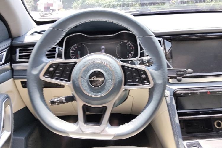Used Zotye Domy X7 2018 2.0T Automatic Supreme Edition Steering Wheel