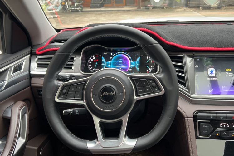 Used Zotye Domy X7 2018 2.0T Automatic Prestige Edition Steering Wheel