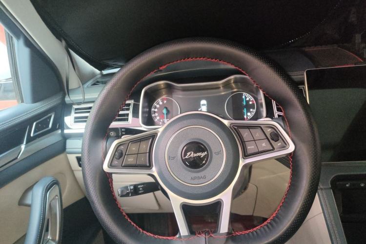 Used Zotye Domy X7 2018 2.0T Automatic Supreme Edition Steering Wheel