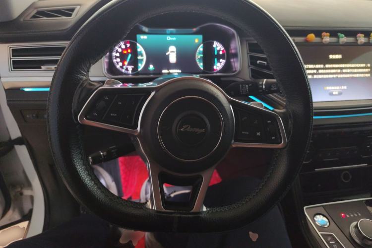 Used Zotye Domy X7 2018 2.0T Automatic Prestige Edition Steering Wheel