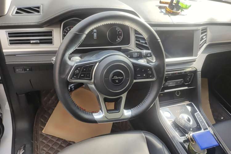 Used Zotye Domy X7 2018 2.0T Automatic Prestige Edition Steering Wheel