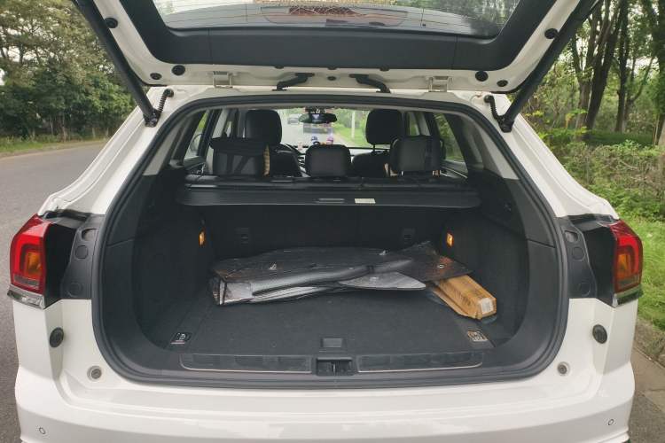 Used Zotye Domy X7 2018 2.0T Automatic Supreme Edition Trunk