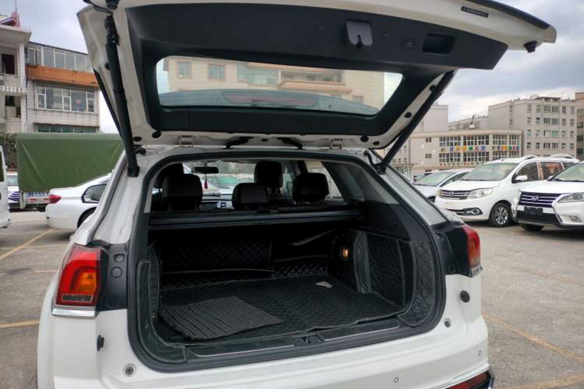 Used Zotye Domy X7 2018 2.0T Automatic Prestige Edition Trunk