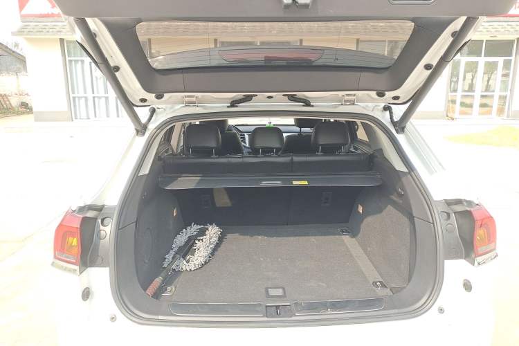 Used Zotye Domy X7 2018 2.0T Automatic Prestige Edition Trunk