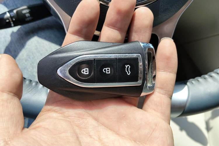 Used Zotye Domy X7 2018 2.0T Automatic Supreme Edition Vehicle Key