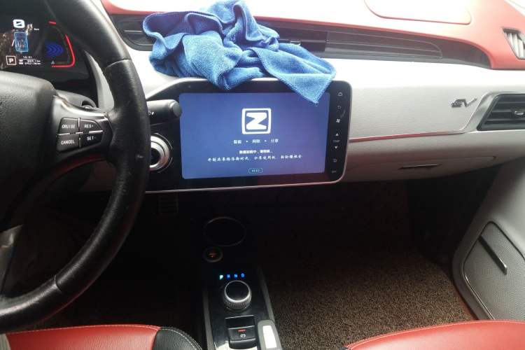 Used Zotye E200 2016 Three-Door Two-Seater Tech Edition Audio And AC Panel