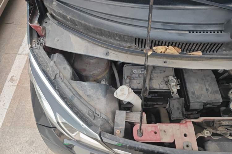 Used Zotye E200 2016 Three-Door Two-Seater Tech Edition Engine Bay Right