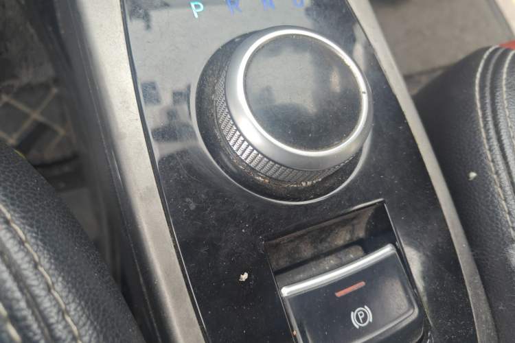 Used Zotye E200 2016 Three-Door Two-Seater Tech Edition Gear Lever