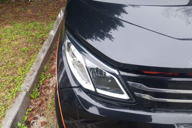 Used Zotye E200 2016 Three-Door Two-Seater Tech Edition Right Front Headlight