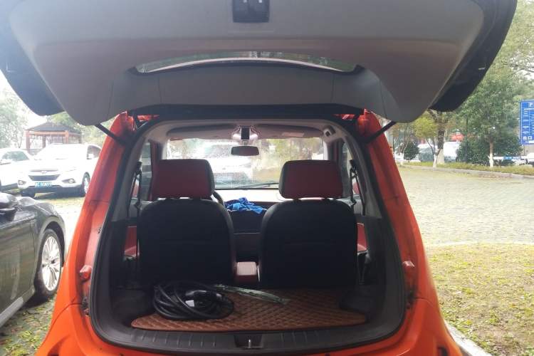 Used Zotye E200 2016 Three-Door Two-Seater Tech Edition Trunk