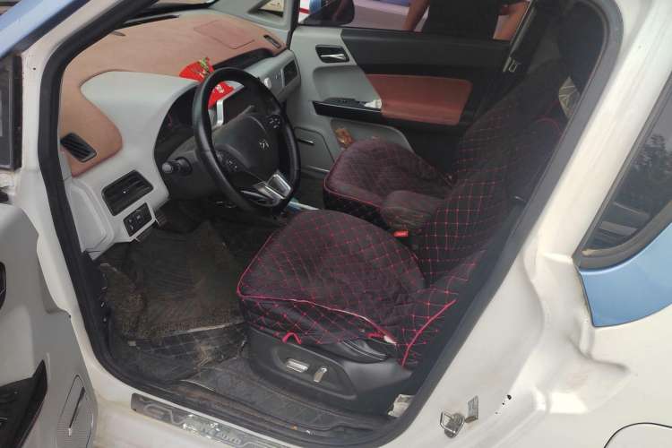 Used Zotye E200 2016 Three-Door Two-Seater Tech Edition Driver Seat