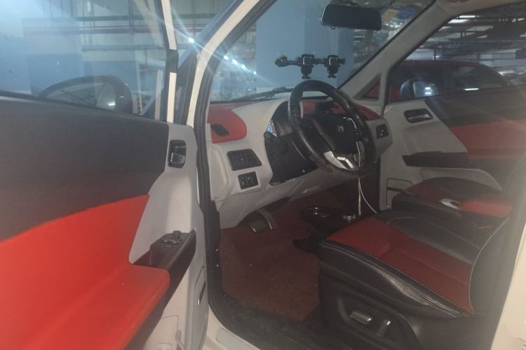 Used Zotye E200 2016 Three-Door Two-Seater Tech Edition Driver Seat
