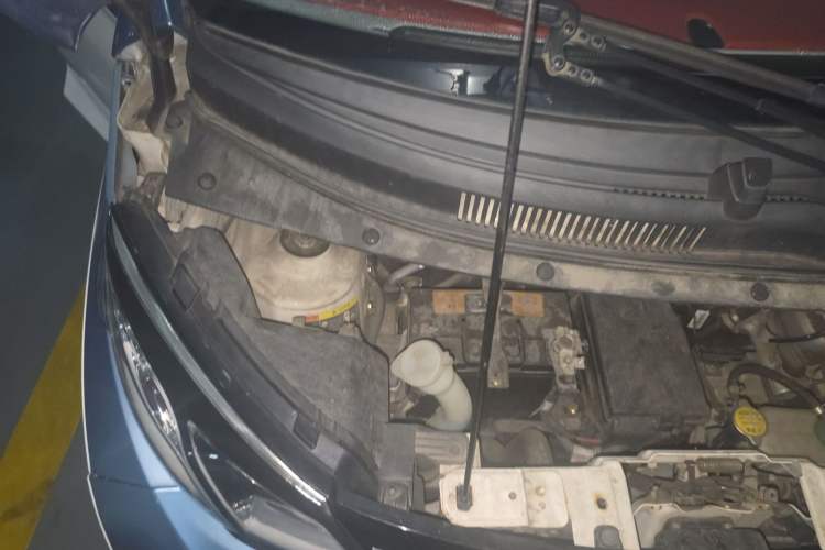 Used Zotye E200 2016 Three-Door Two-Seater Tech Edition Engine Bay Right