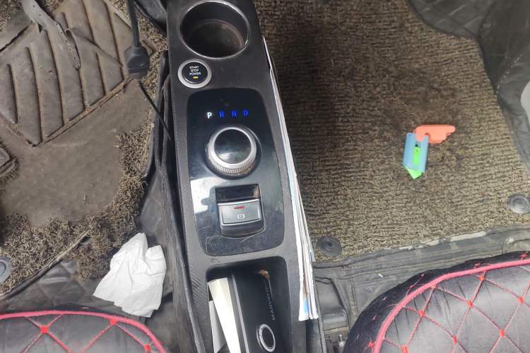 Used Zotye E200 2016 Three-Door Two-Seater Tech Edition Gear Lever