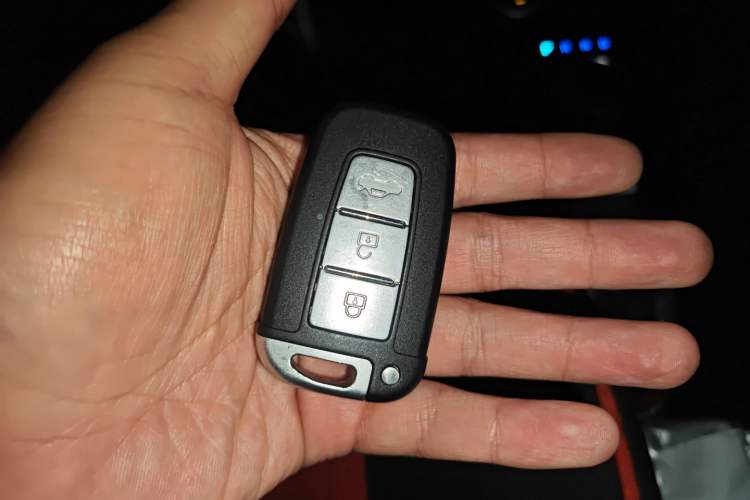 Used Zotye E200 2016 Three-Door Two-Seater Tech Edition Vehicle Key