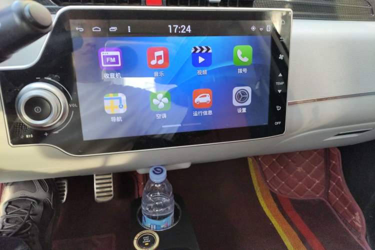 Used Zotye E200 2016 Three-Door Two-Seater Tech Edition Audio And AC Panel