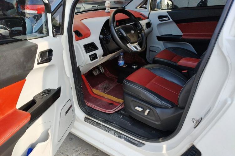 Used Zotye E200 2016 Three-Door Two-Seater Tech Edition Driver Seat