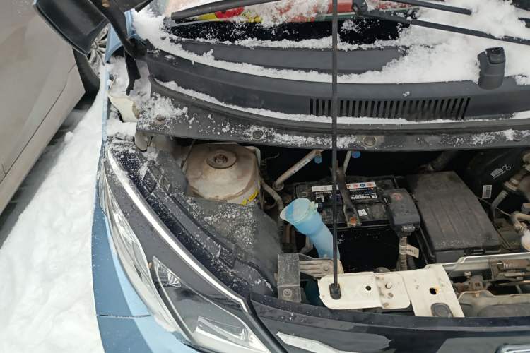 Used Zotye E200 2016 Three-Door Two-Seater Tech Edition Engine Bay Right