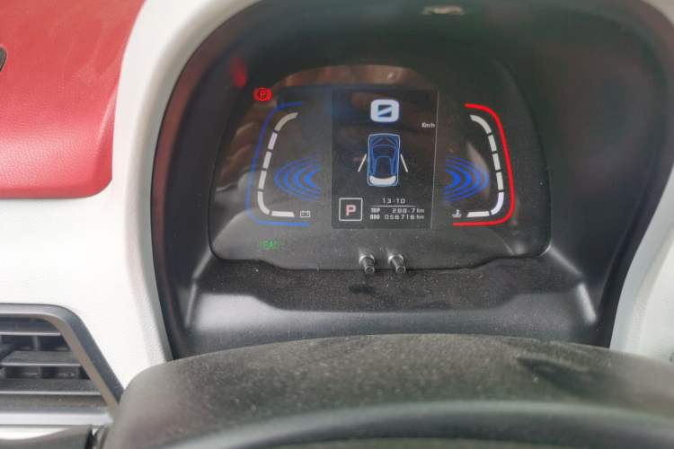 Used Zotye E200 2016 Three-Door Two-Seater Tech Edition Odometer Close Up