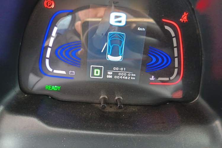 Used Zotye E200 2016 Three-Door Two-Seater Tech Edition Odometer Close Up