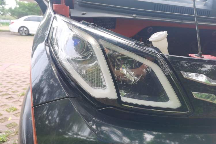 Used Zotye E200 2016 Three-Door Two-Seater Tech Edition Right Front Headlight