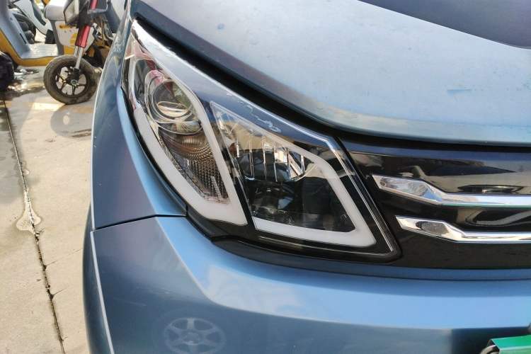 Used Zotye E200 2016 Three-Door Two-Seater Tech Edition Right Front Headlight
