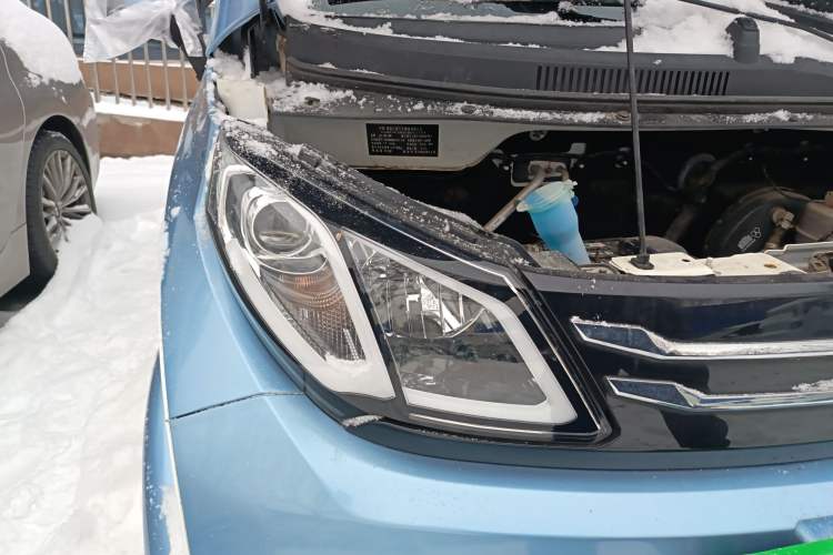 Used Zotye E200 2016 Three-Door Two-Seater Tech Edition Right Front Headlight