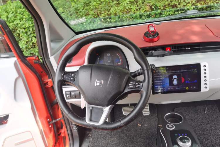Used Zotye E200 2016 Three-Door Two-Seater Tech Edition Steering Wheel
