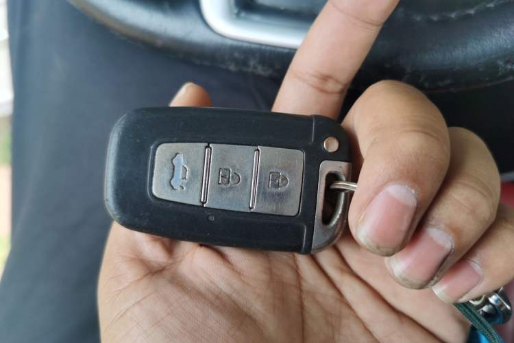 Used Zotye E200 2016 Three-Door Two-Seater Tech Edition Vehicle Key