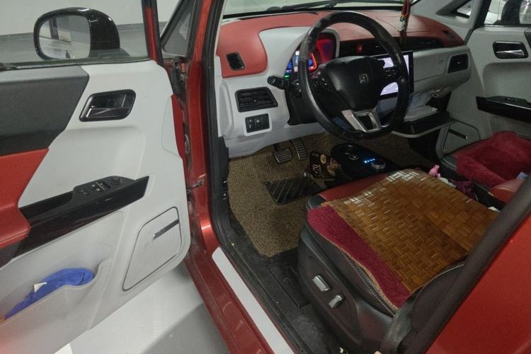 Used Zotye E200 2016 Three-Door Two-Seater Tech Edition Driver Seat