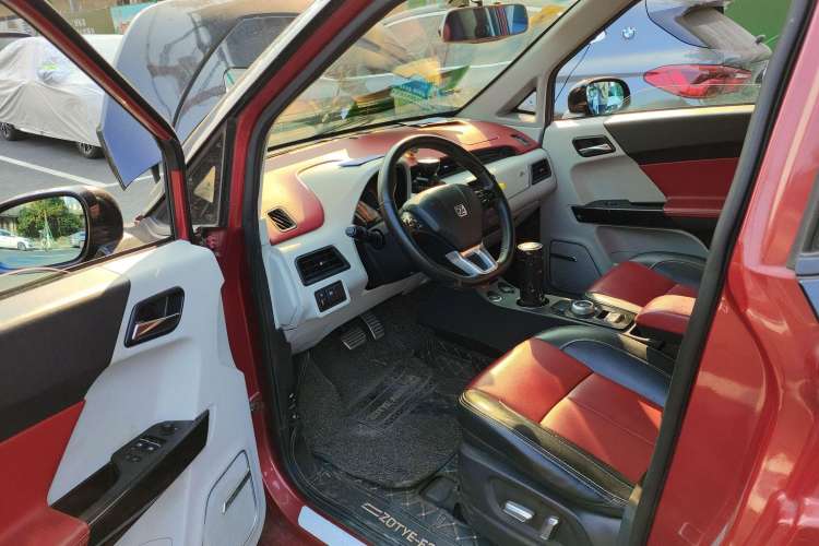 Used Zotye E200 2016 Three-Door Two-Seater Tech Edition Driver Seat