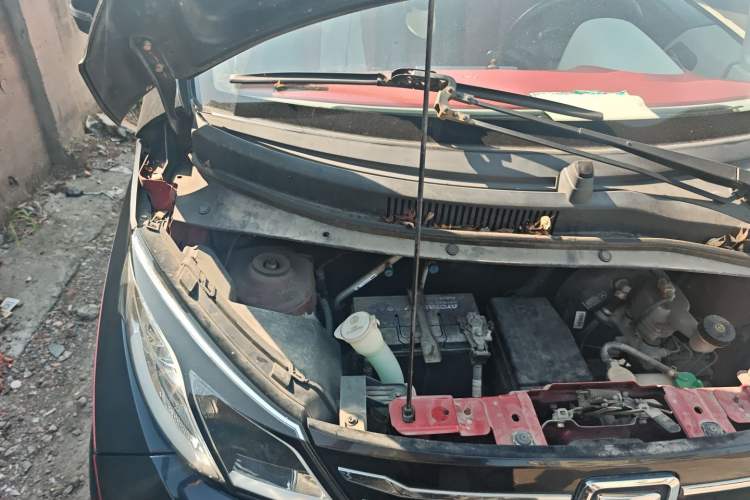 Used Zotye E200 2016 Three-Door Two-Seater Tech Edition Engine Bay Right