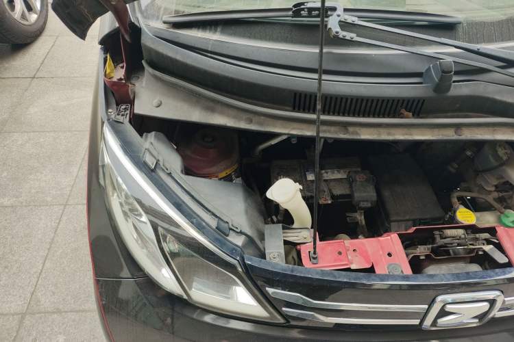 Used Zotye E200 2016 Three-Door Two-Seater Tech Edition Engine Bay Right