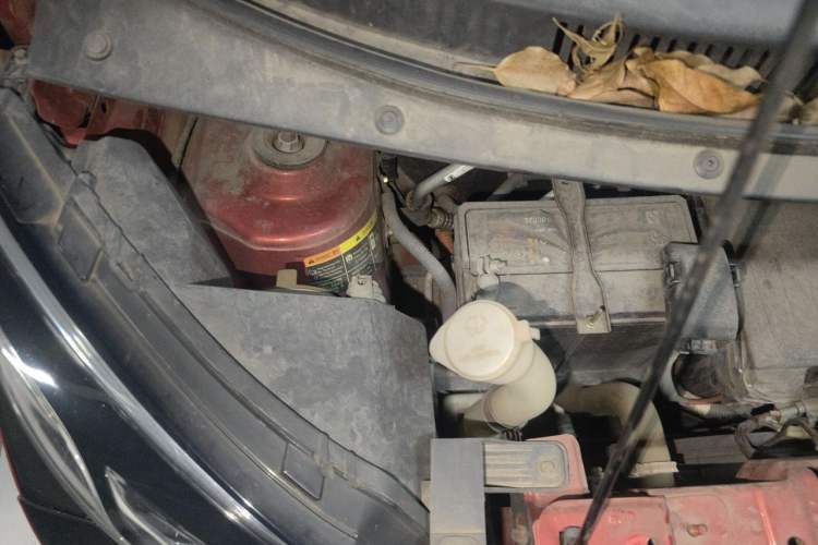 Used Zotye E200 2016 Three-Door Two-Seater Tech Edition Engine Bay Right