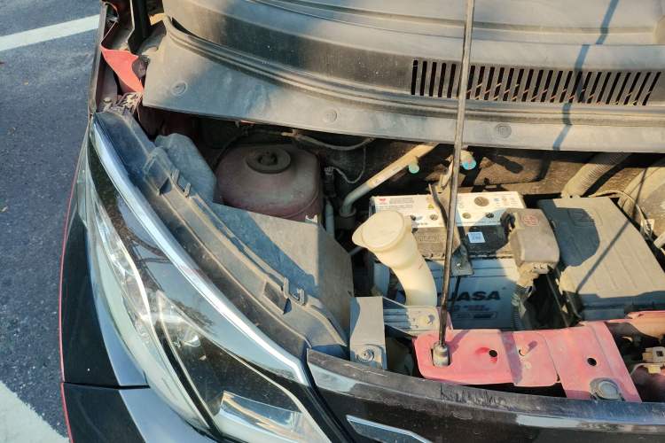Used Zotye E200 2016 Three-Door Two-Seater Tech Edition Engine Bay Right