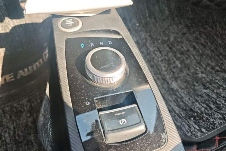 Used Zotye E200 2016 Three-Door Two-Seater Tech Edition Gear Lever