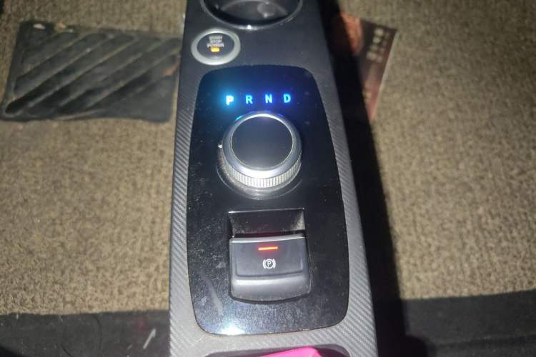 Used Zotye E200 2016 Three-Door Two-Seater Tech Edition Gear Lever